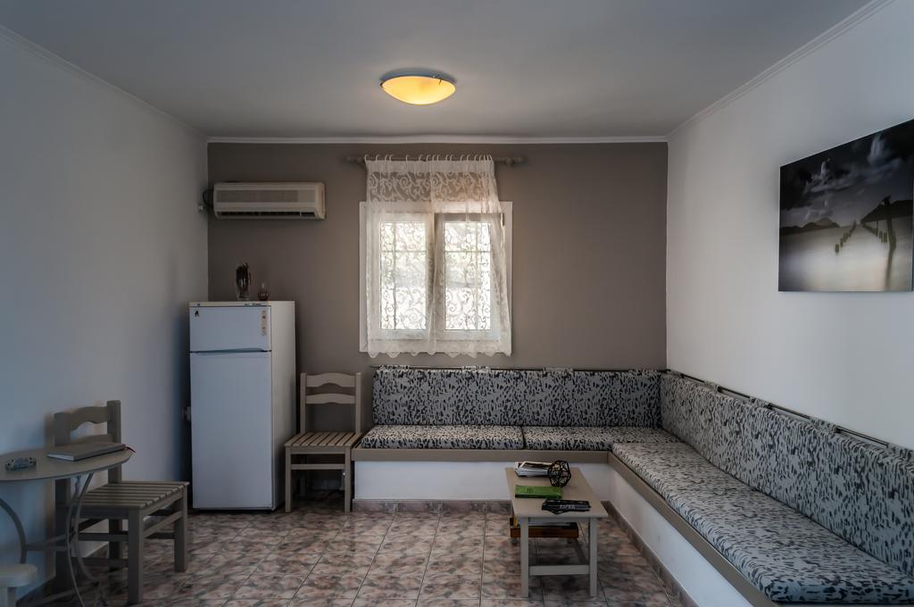 Agnanti View Hotel Pachaina Extérieur photo